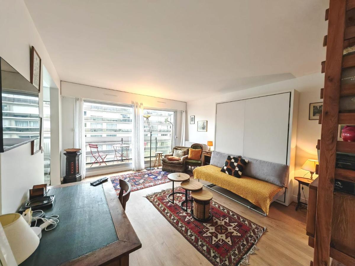 Appartement Avec Balcon Et Parking A Paris Alesia Exterior foto